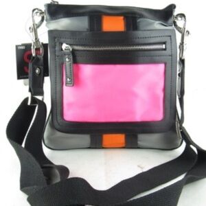 Sondra Roberts Black and Pink Crossbody Bag NWOT Wide Staps